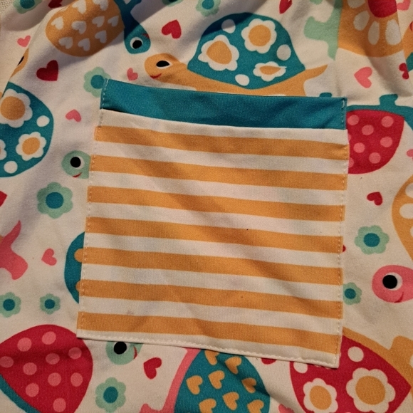 Millie Loves Lily girls size 2 turtle print dress, has 2 front pockets - Picture 4 of 5